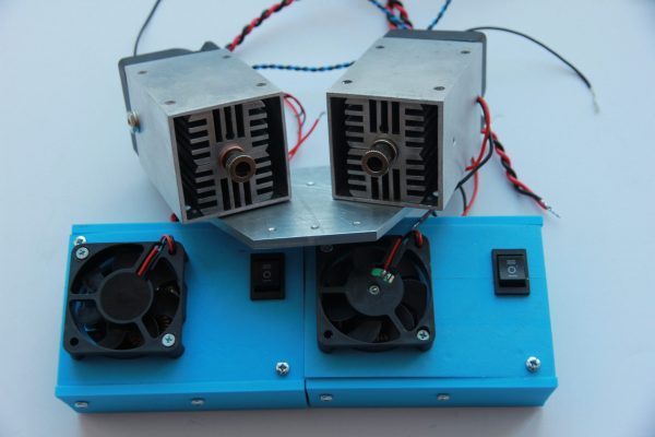 20 watt (20000 mw) double beam laser attachment for metal etching. Compatible with all CNC machines